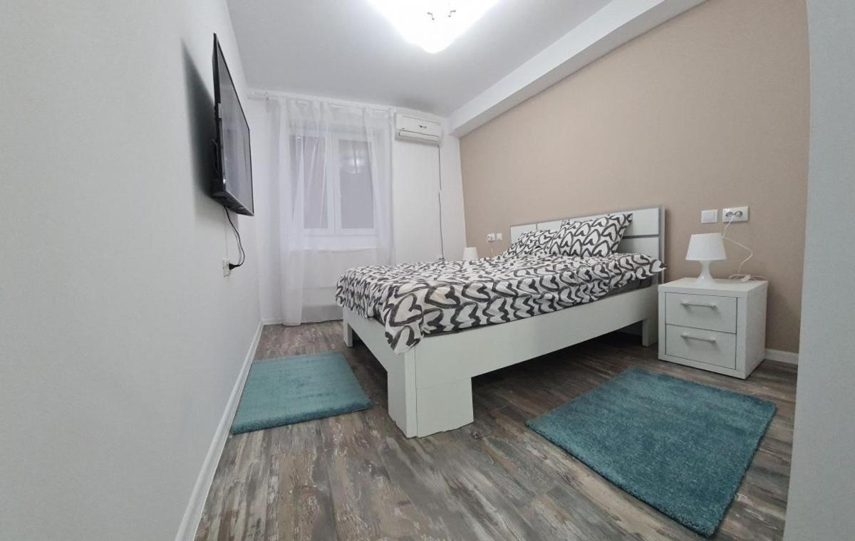 Apartament Terra Targoviste Exterior photo