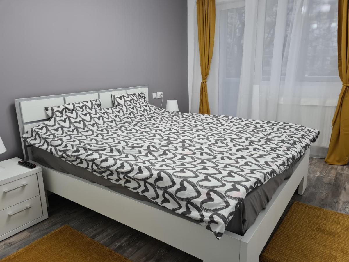 Apartament Terra Targoviste Exterior photo