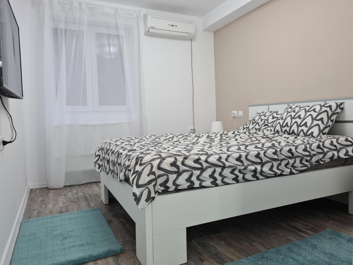 Apartament Terra Targoviste Exterior photo